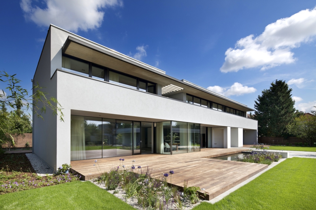 Luxury and Spacious Home on The Coast