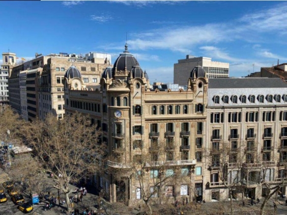 MODERN HOTEL 2** 825