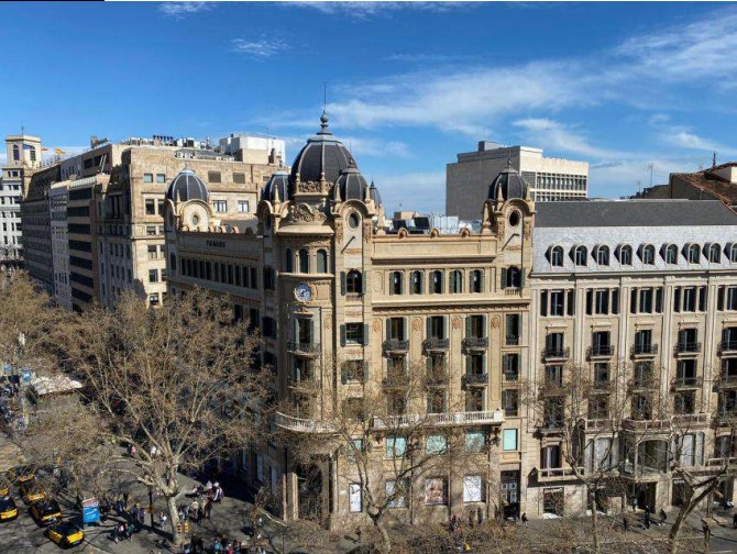 MODERN HOTEL 2** 825