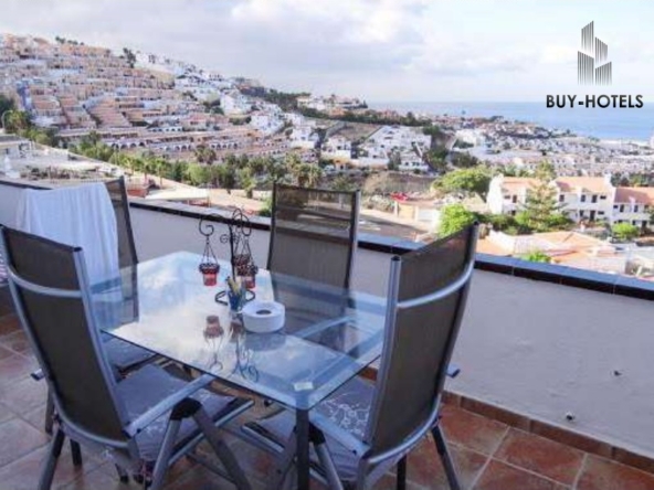 FOR SALEA SUPERB INVESTMENT PROJECT IN LOS CRISTIANOS 831