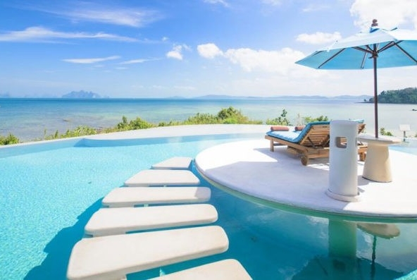 luxurious-pools-750x397-1