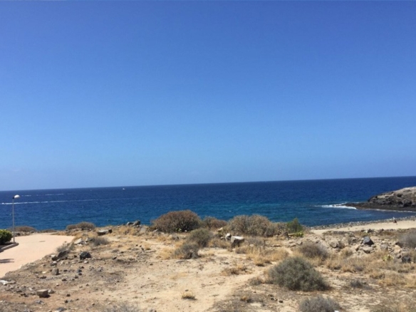 Investment project in Los Cristianos 427-1