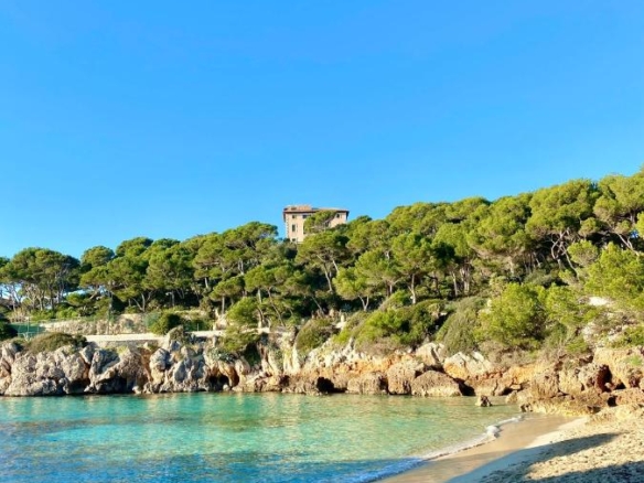Charming Family-Friendly Hotel for Sale on Majorca's East Coast